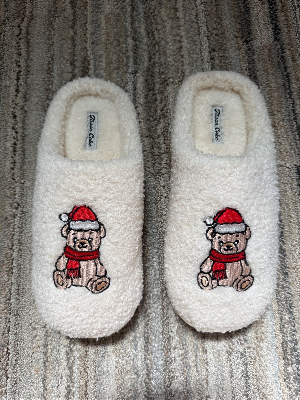 Cream Teddy Bear Holiday Slippers - Women's